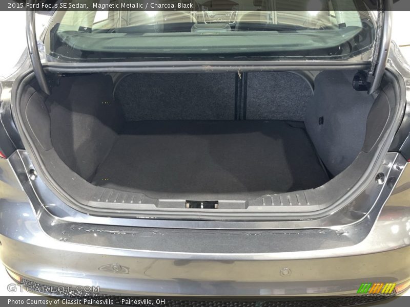 Magnetic Metallic / Charcoal Black 2015 Ford Focus SE Sedan