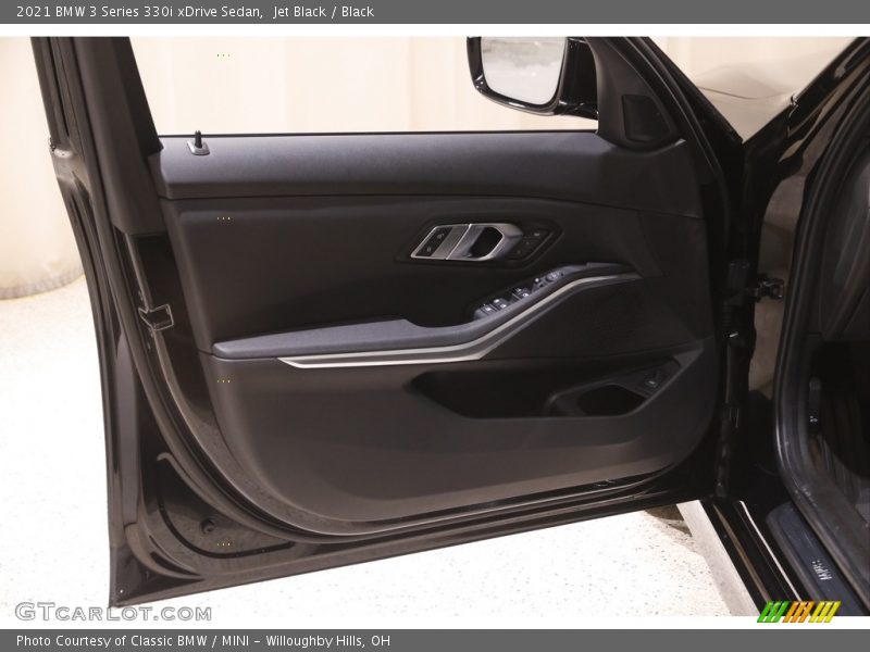 Jet Black / Black 2021 BMW 3 Series 330i xDrive Sedan