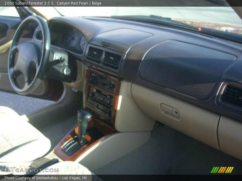 Canyon Red Pearl / Beige 2000 Subaru Forester 2.5 S