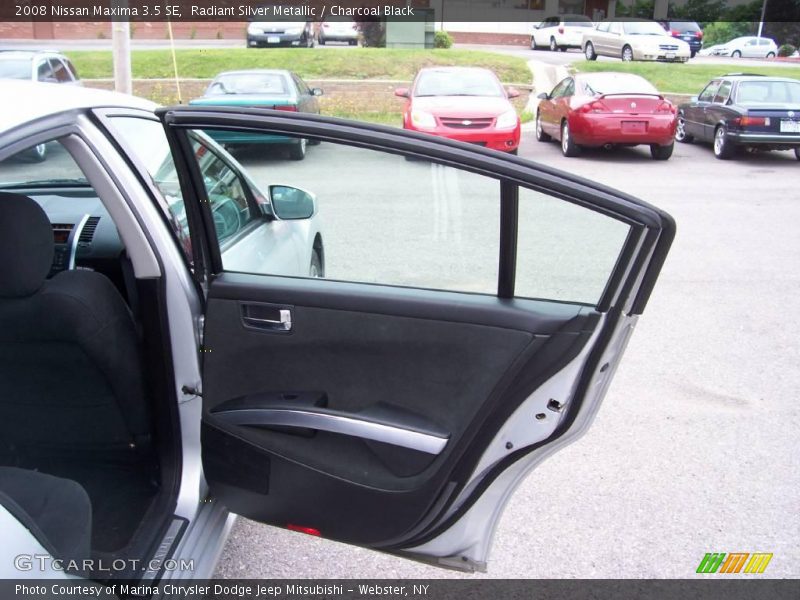Radiant Silver Metallic / Charcoal Black 2008 Nissan Maxima 3.5 SE