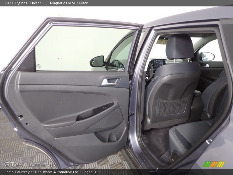 Magnetic Force / Black 2021 Hyundai Tucson SE