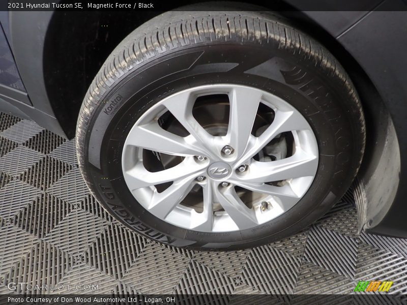 Magnetic Force / Black 2021 Hyundai Tucson SE