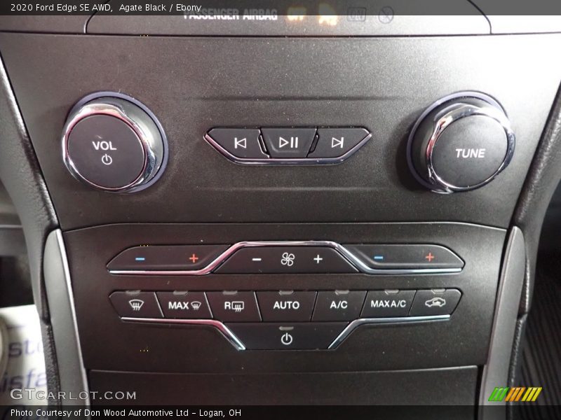 Agate Black / Ebony 2020 Ford Edge SE AWD