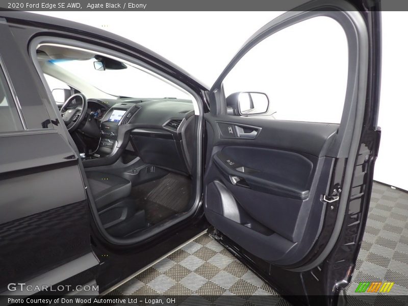 Agate Black / Ebony 2020 Ford Edge SE AWD