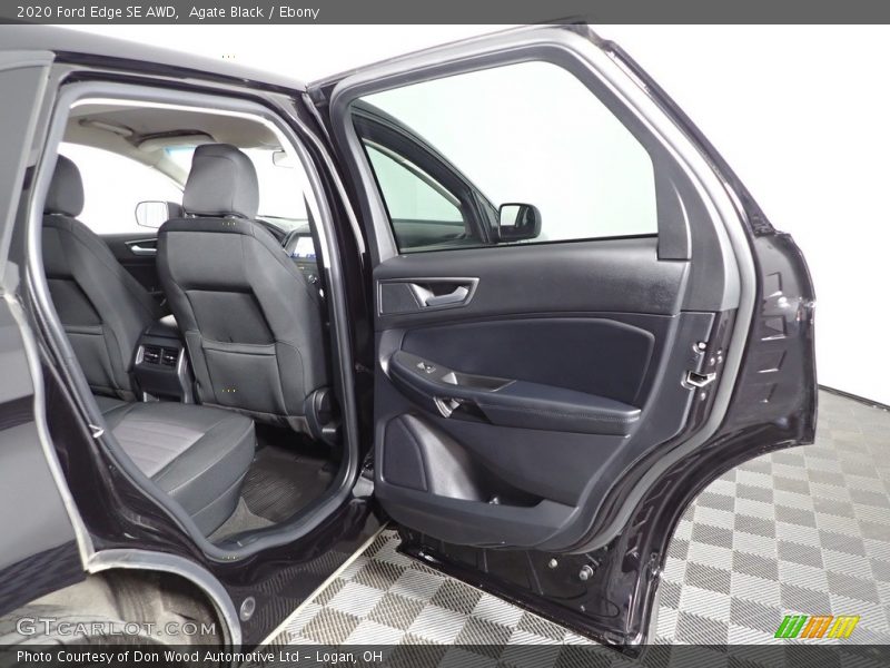 Agate Black / Ebony 2020 Ford Edge SE AWD