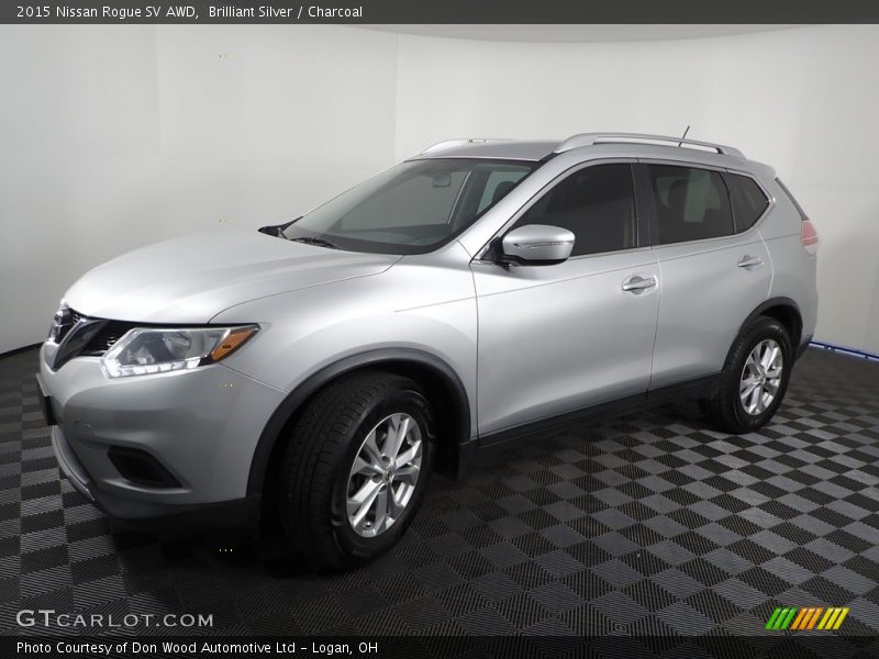 Brilliant Silver / Charcoal 2015 Nissan Rogue SV AWD