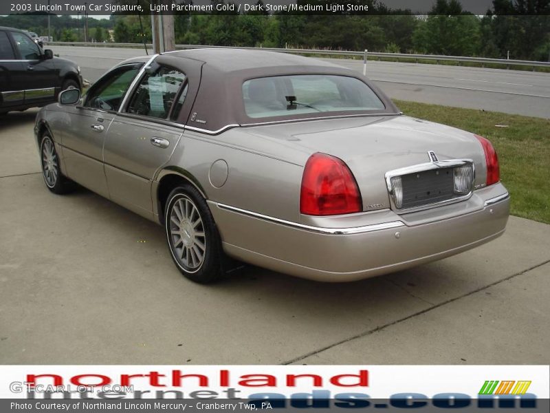 Light Parchment Gold / Dark Stone/Medium Light Stone 2003 Lincoln Town Car Signature
