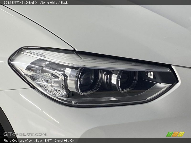 Alpine White / Black 2019 BMW X3 sDrive30i