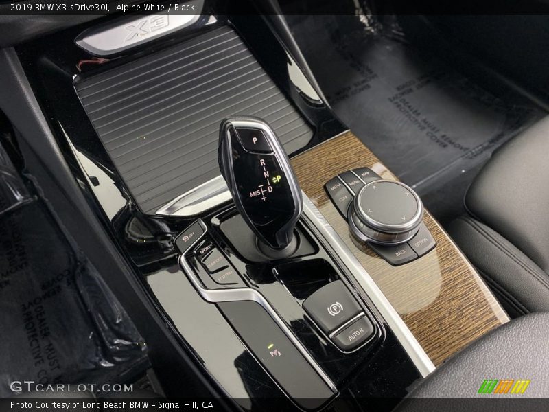 Alpine White / Black 2019 BMW X3 sDrive30i