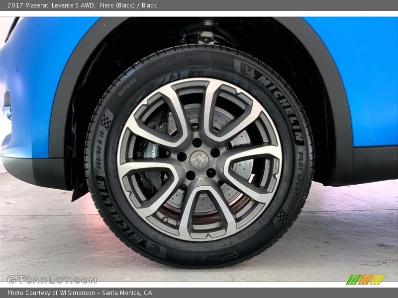 Nero (Black) / Black 2017 Maserati Levante S AWD