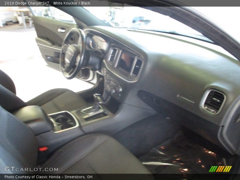 White Knuckle / Black 2019 Dodge Charger SXT