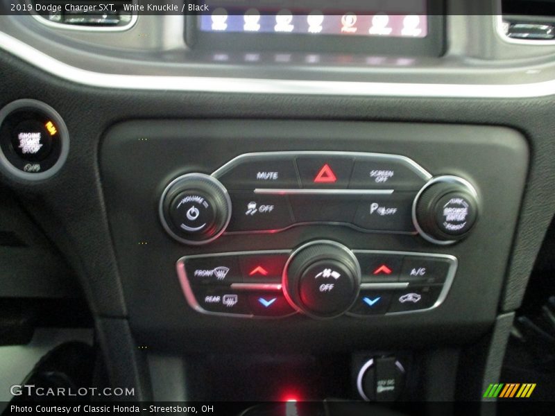 White Knuckle / Black 2019 Dodge Charger SXT