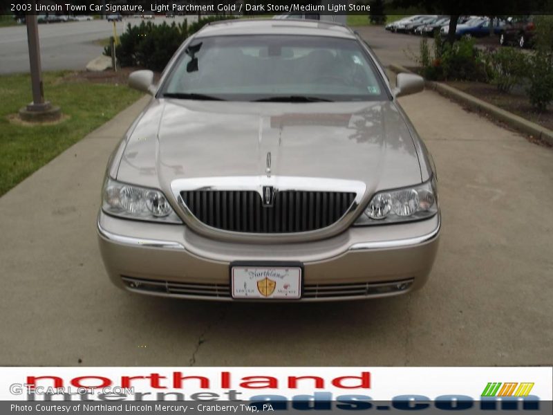 Light Parchment Gold / Dark Stone/Medium Light Stone 2003 Lincoln Town Car Signature
