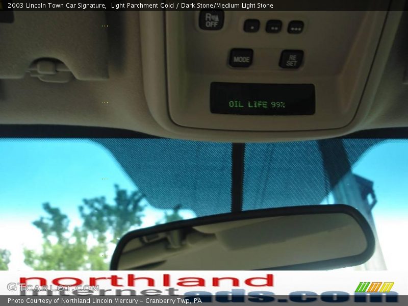 Light Parchment Gold / Dark Stone/Medium Light Stone 2003 Lincoln Town Car Signature