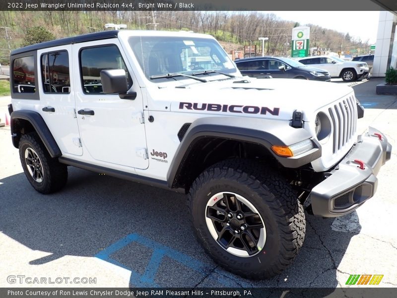 Bright White / Black 2022 Jeep Wrangler Unlimited Rubicon 4x4
