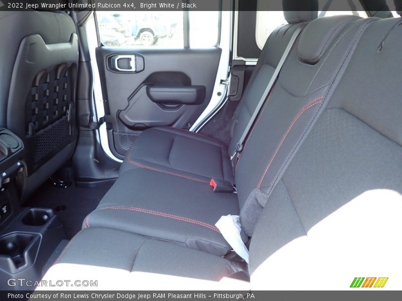 Bright White / Black 2022 Jeep Wrangler Unlimited Rubicon 4x4