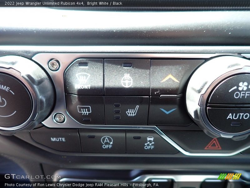 Bright White / Black 2022 Jeep Wrangler Unlimited Rubicon 4x4