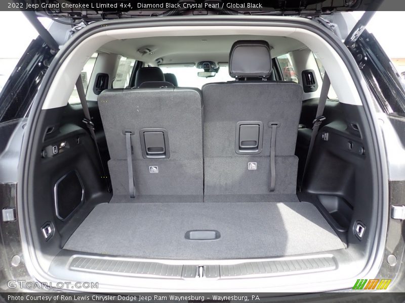 Diamond Black Crystal Pearl / Global Black 2022 Jeep Grand Cherokee L Limited 4x4