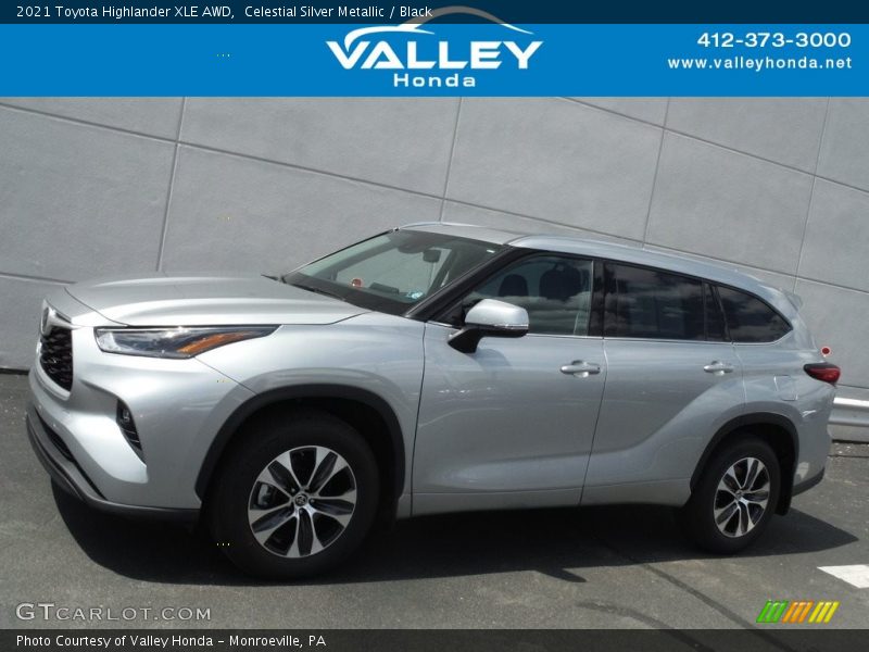 Celestial Silver Metallic / Black 2021 Toyota Highlander XLE AWD
