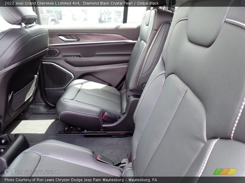Diamond Black Crystal Pearl / Global Black 2022 Jeep Grand Cherokee L Limited 4x4