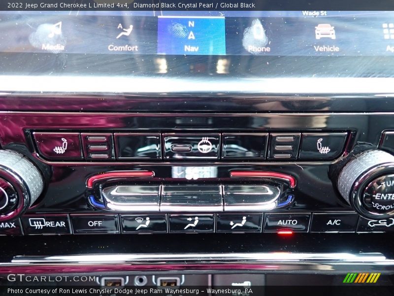 Diamond Black Crystal Pearl / Global Black 2022 Jeep Grand Cherokee L Limited 4x4