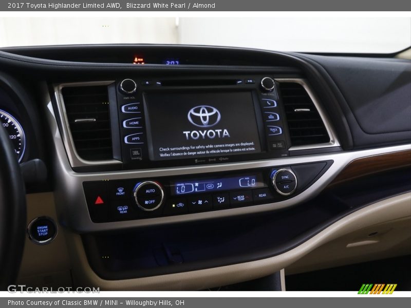 Blizzard White Pearl / Almond 2017 Toyota Highlander Limited AWD