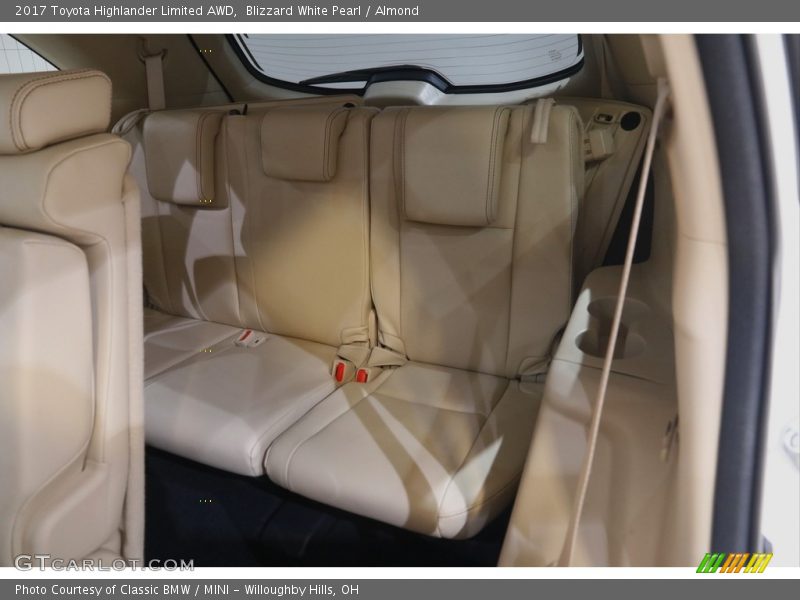 Blizzard White Pearl / Almond 2017 Toyota Highlander Limited AWD