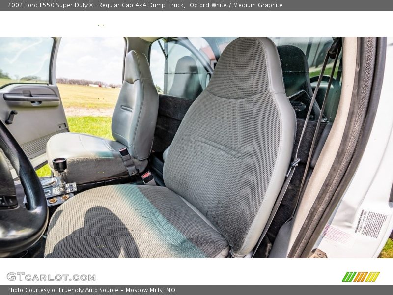 Oxford White / Medium Graphite 2002 Ford F550 Super Duty XL Regular Cab 4x4 Dump Truck