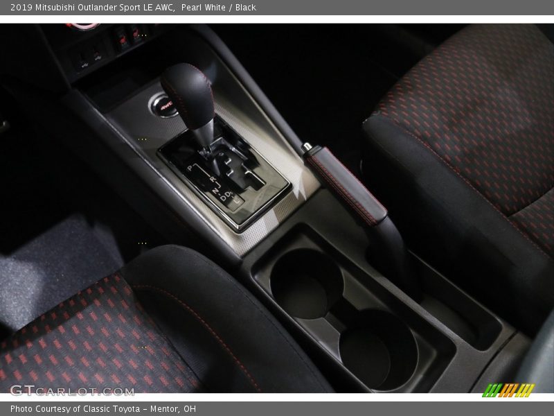 Pearl White / Black 2019 Mitsubishi Outlander Sport LE AWC