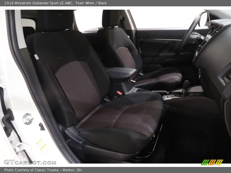 Pearl White / Black 2019 Mitsubishi Outlander Sport LE AWC