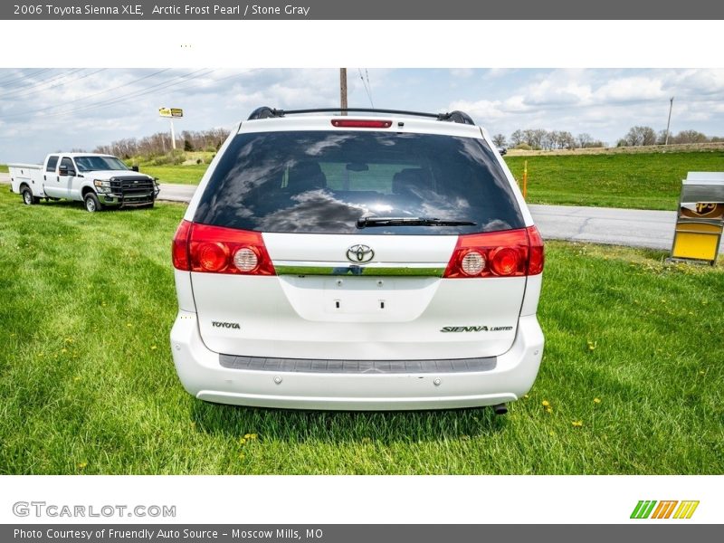 Arctic Frost Pearl / Stone Gray 2006 Toyota Sienna XLE