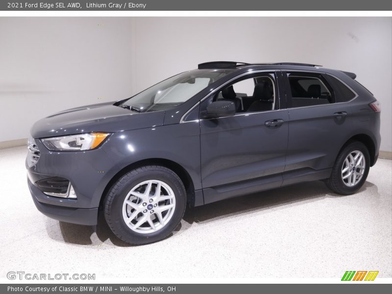 Front 3/4 View of 2021 Edge SEL AWD
