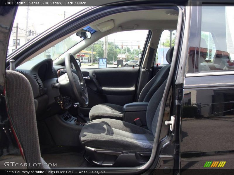 Black / Black 2001 Saturn L Series L200 Sedan