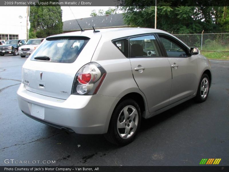 Liquid Platinum Metallic / Ebony 2009 Pontiac Vibe