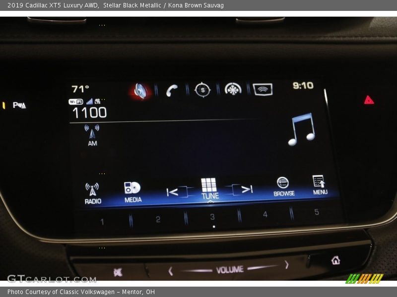 Stellar Black Metallic / Kona Brown Sauvag 2019 Cadillac XT5 Luxury AWD