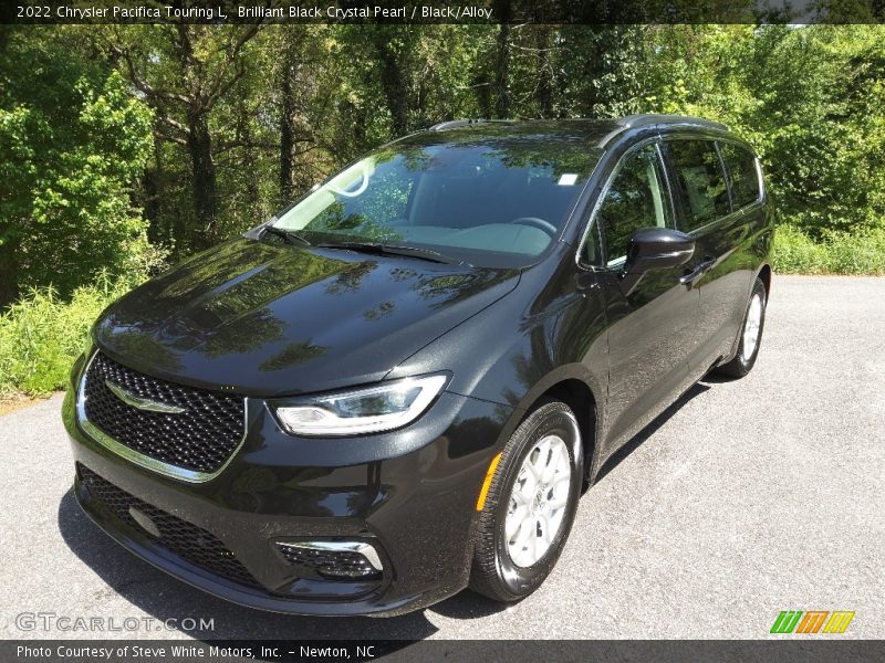 Brilliant Black Crystal Pearl / Black/Alloy 2022 Chrysler Pacifica Touring L