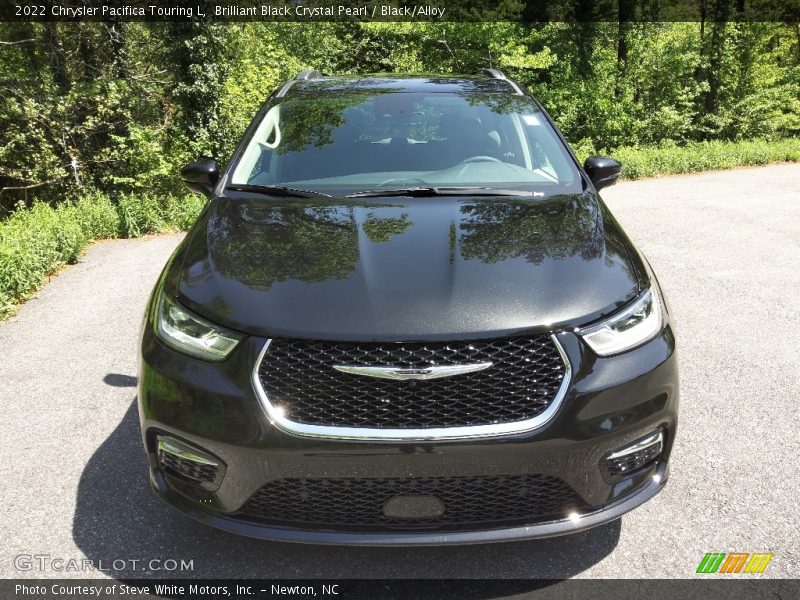 Brilliant Black Crystal Pearl / Black/Alloy 2022 Chrysler Pacifica Touring L