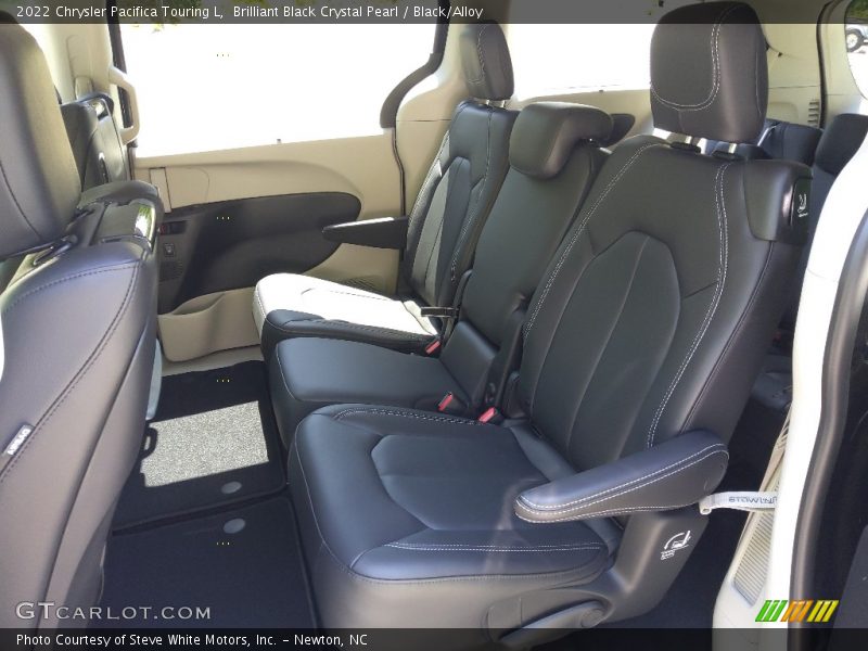 Brilliant Black Crystal Pearl / Black/Alloy 2022 Chrysler Pacifica Touring L