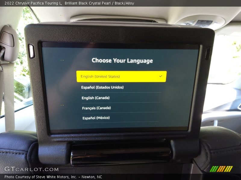Brilliant Black Crystal Pearl / Black/Alloy 2022 Chrysler Pacifica Touring L