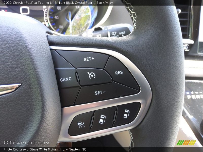 Brilliant Black Crystal Pearl / Black/Alloy 2022 Chrysler Pacifica Touring L