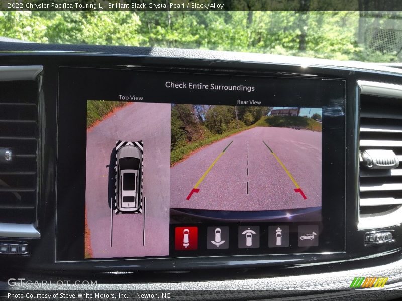 Brilliant Black Crystal Pearl / Black/Alloy 2022 Chrysler Pacifica Touring L