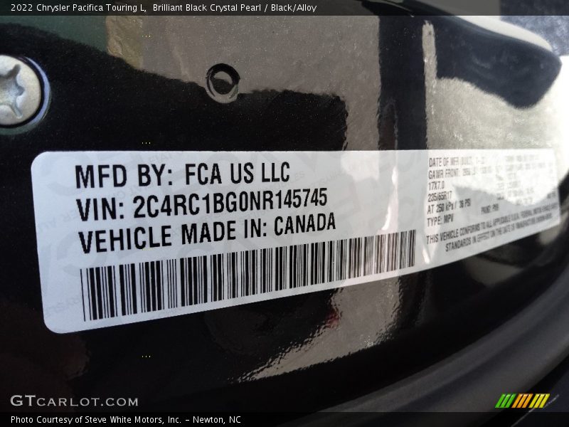 Brilliant Black Crystal Pearl / Black/Alloy 2022 Chrysler Pacifica Touring L