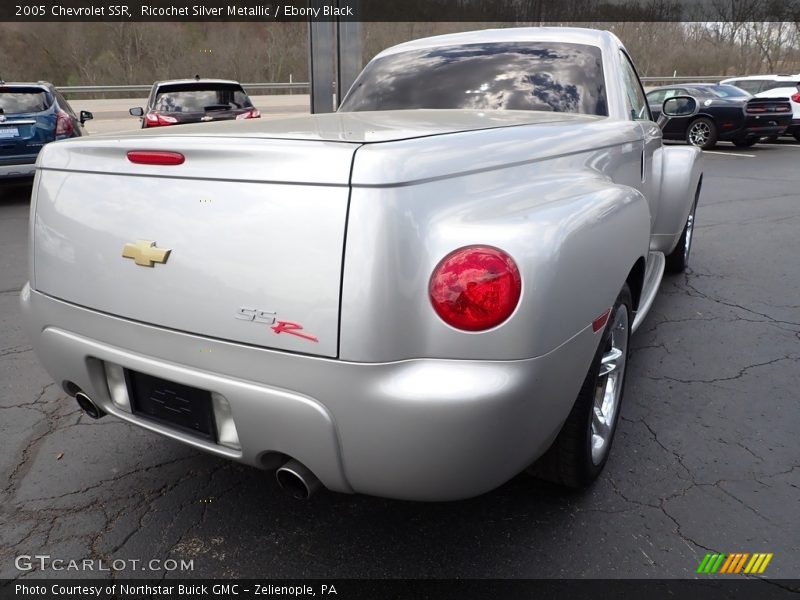 Ricochet Silver Metallic / Ebony Black 2005 Chevrolet SSR