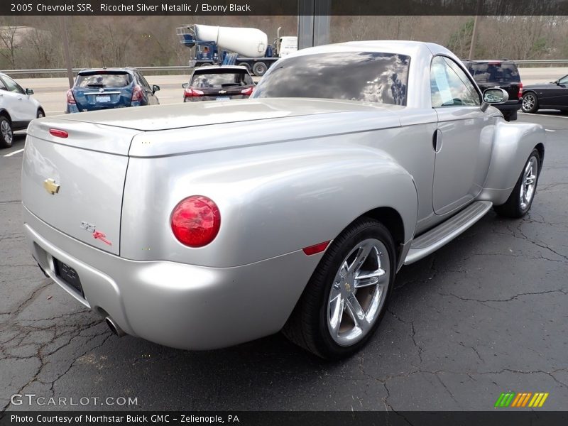 Ricochet Silver Metallic / Ebony Black 2005 Chevrolet SSR