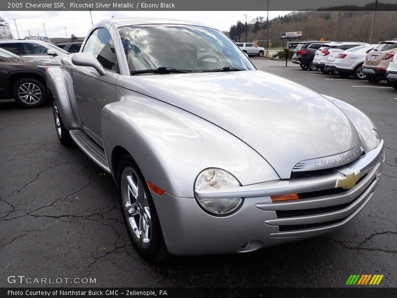 Ricochet Silver Metallic / Ebony Black 2005 Chevrolet SSR