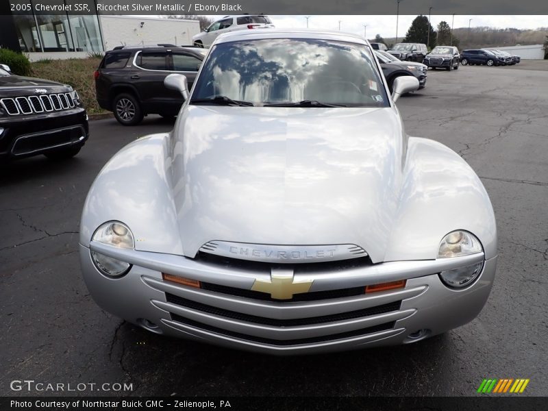 Ricochet Silver Metallic / Ebony Black 2005 Chevrolet SSR