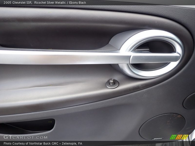 Ricochet Silver Metallic / Ebony Black 2005 Chevrolet SSR