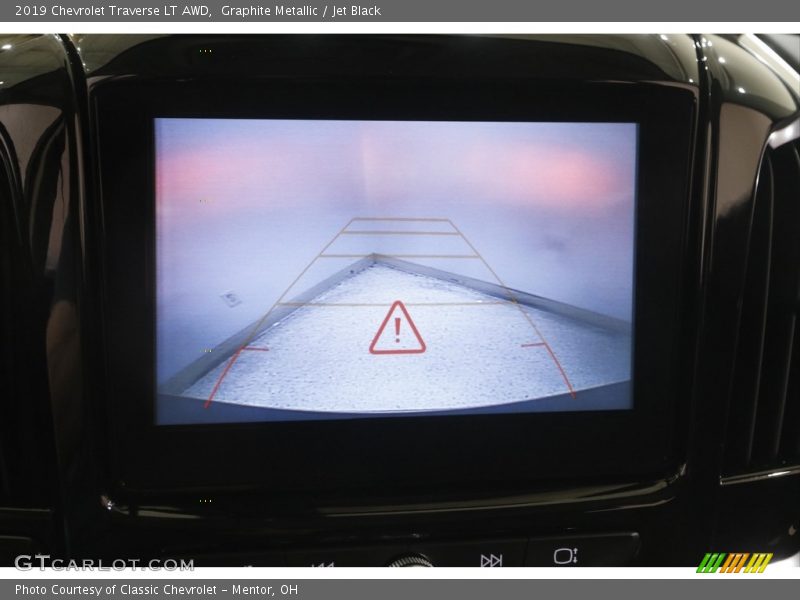 Graphite Metallic / Jet Black 2019 Chevrolet Traverse LT AWD