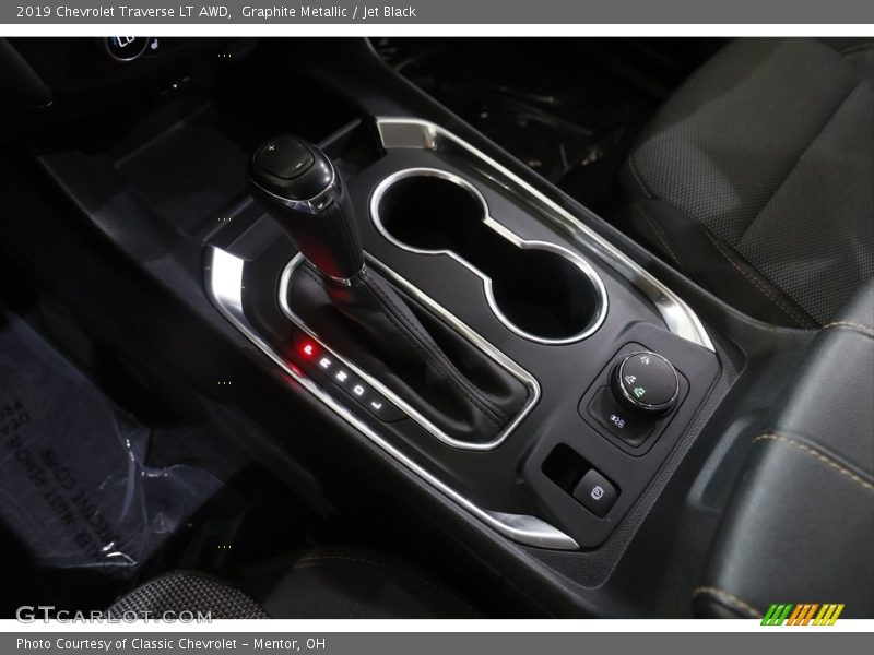 Graphite Metallic / Jet Black 2019 Chevrolet Traverse LT AWD