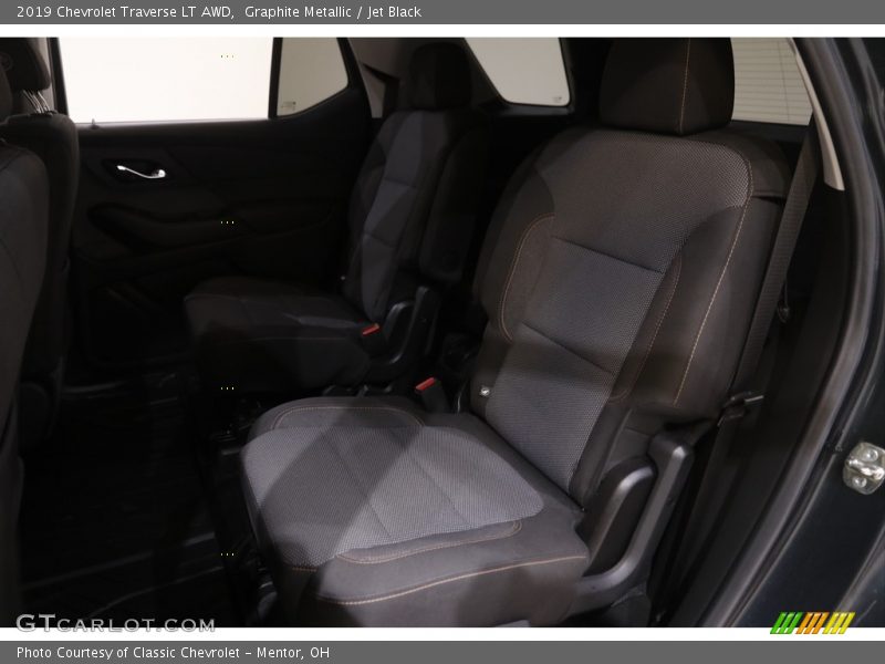 Graphite Metallic / Jet Black 2019 Chevrolet Traverse LT AWD